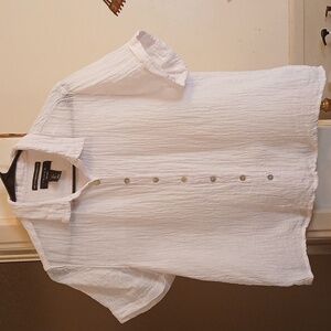 Tahari White, 100% Linen‎ Shortsleeve Shirt. Womens Sz.L.
